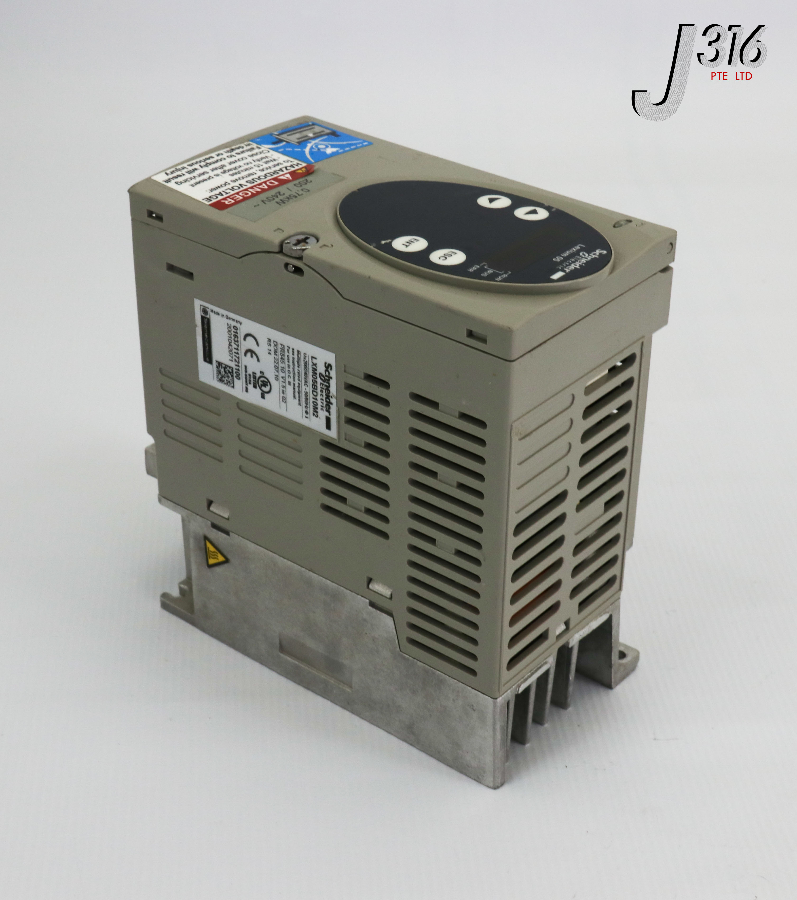 ミー 20718 SCHNEIDER ELECTRIC TELEMECANIQUE LEXIUM 05 SERVO DRIVE